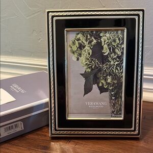 Vera Wang Wedgwood Picture Frame